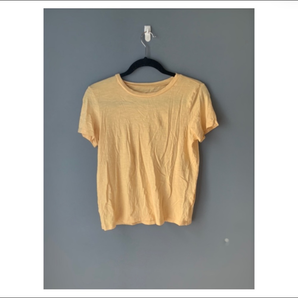 Yellow Short Sleeve t-shirt